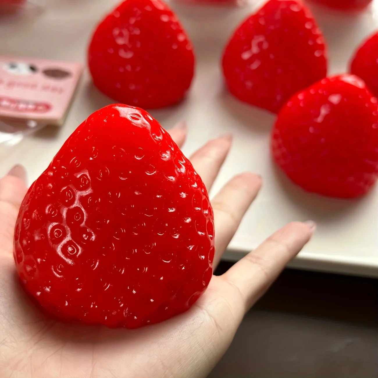 Strawberry Taba Squishy Fidget - Stationery Office avaliação e preço